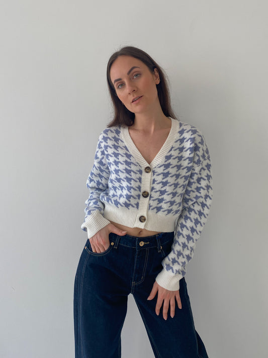 Raštuotas megztinis su vilna