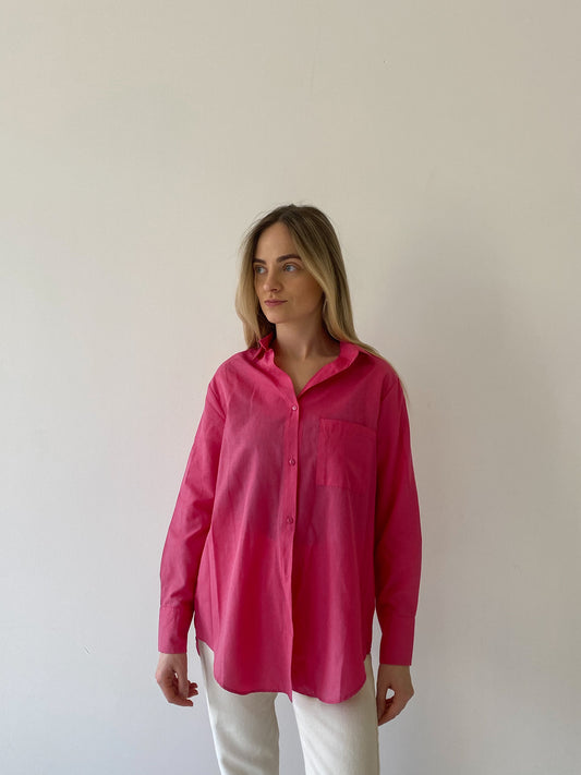 Fuksijos spalvos marškiniai